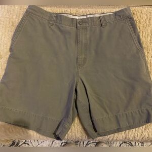Columbia Men's Tan/Olive Green Flat Front Shorts